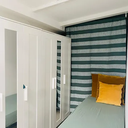 Lupicante 56 Apartment *
